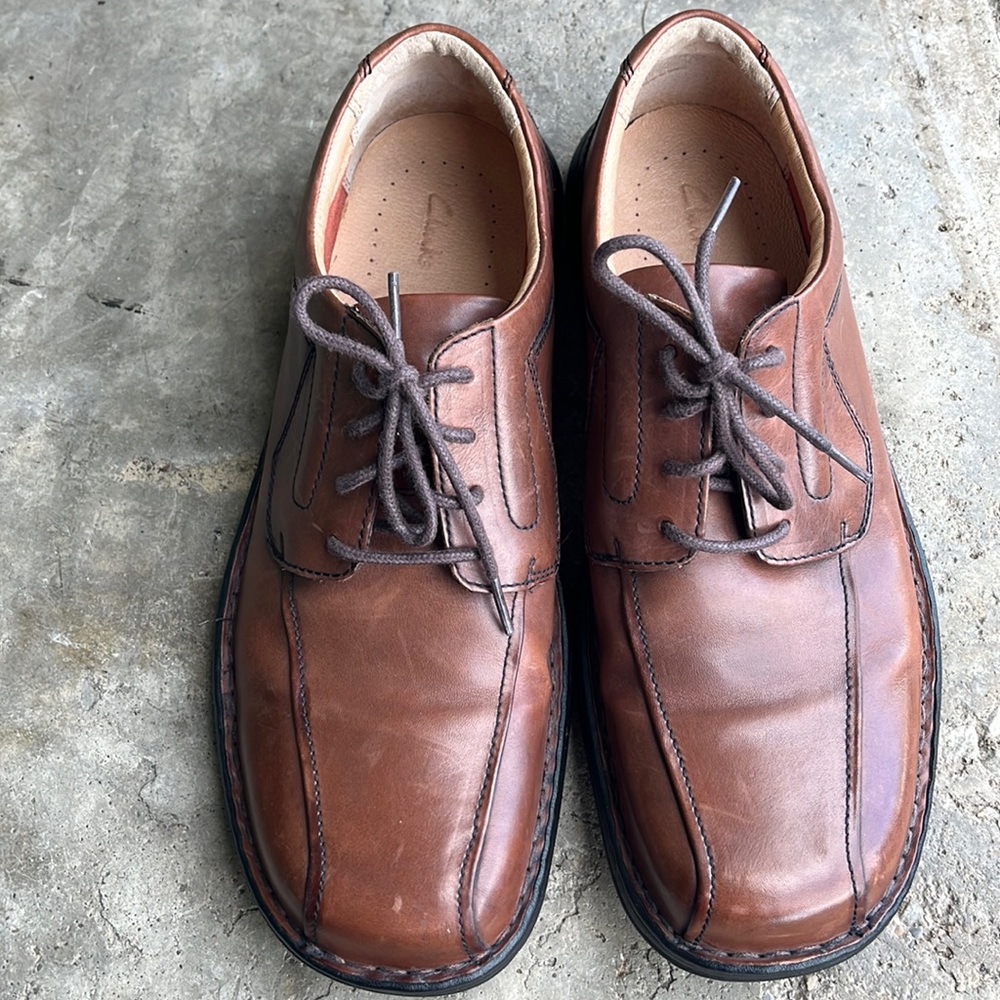 Men’s Brown Clark’s Size 11